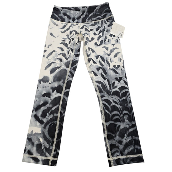 lululemon athletica Pants - NWT Lululemon Leggings Womens Size 2 Wunder Under Crop II White Gray Stretch